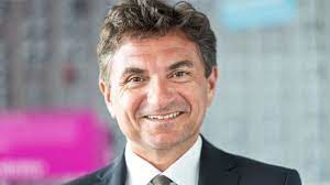 Dr. Ferri Abolhassan, Telekom